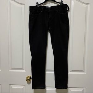 Levi's 524 Too Super Low Jeans
Juniors Size 11 S/C (SHORT)
